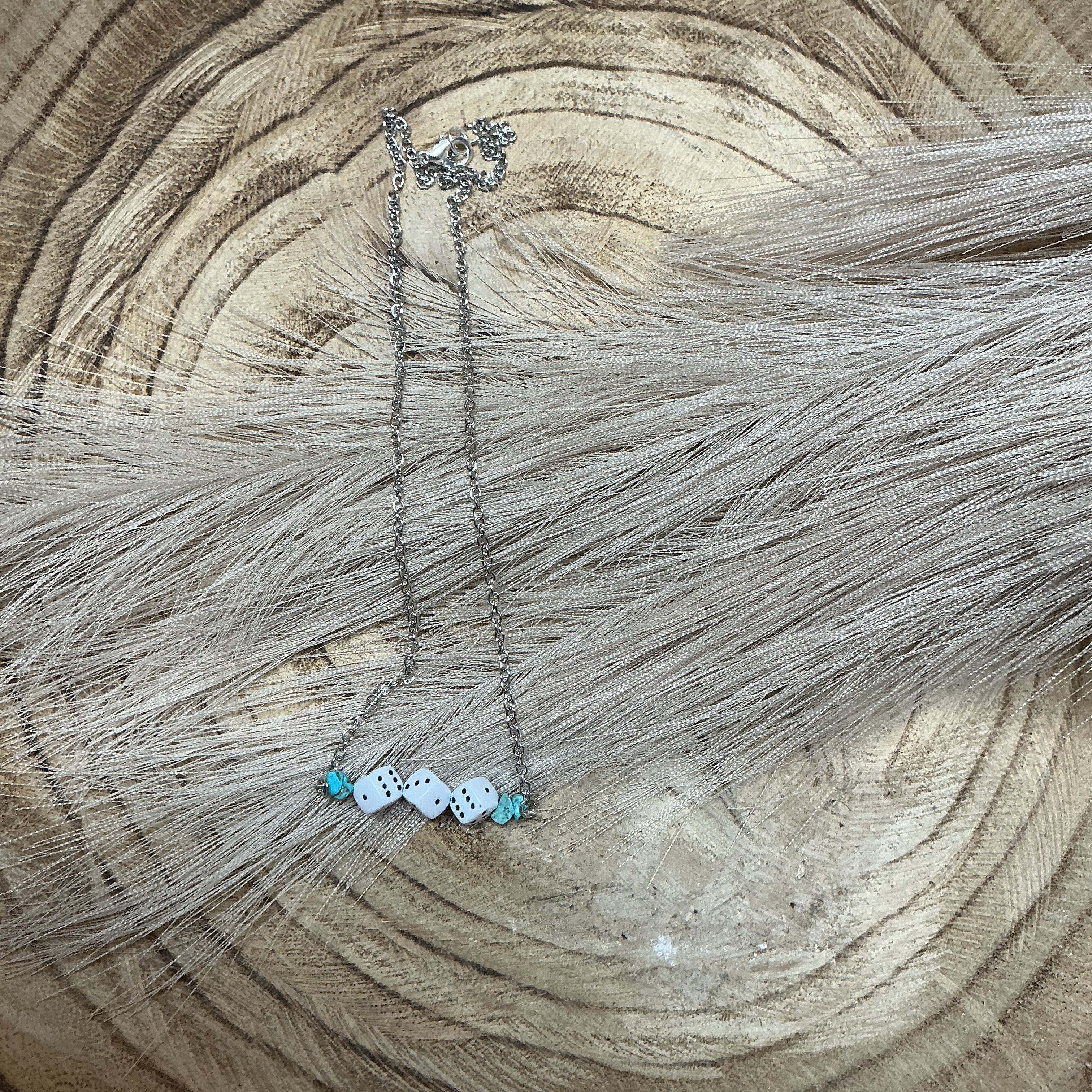 Necklace09