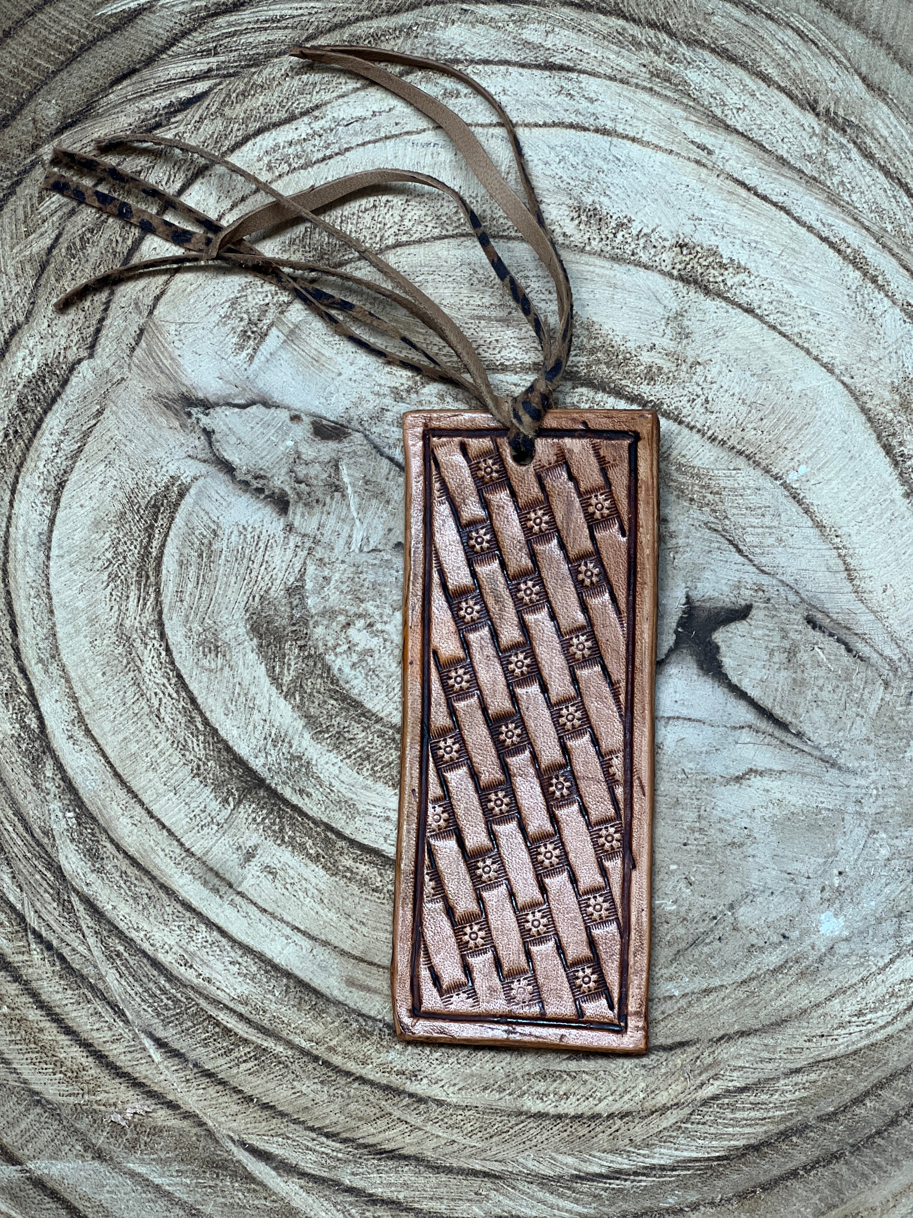 Basket stamped bookmark
