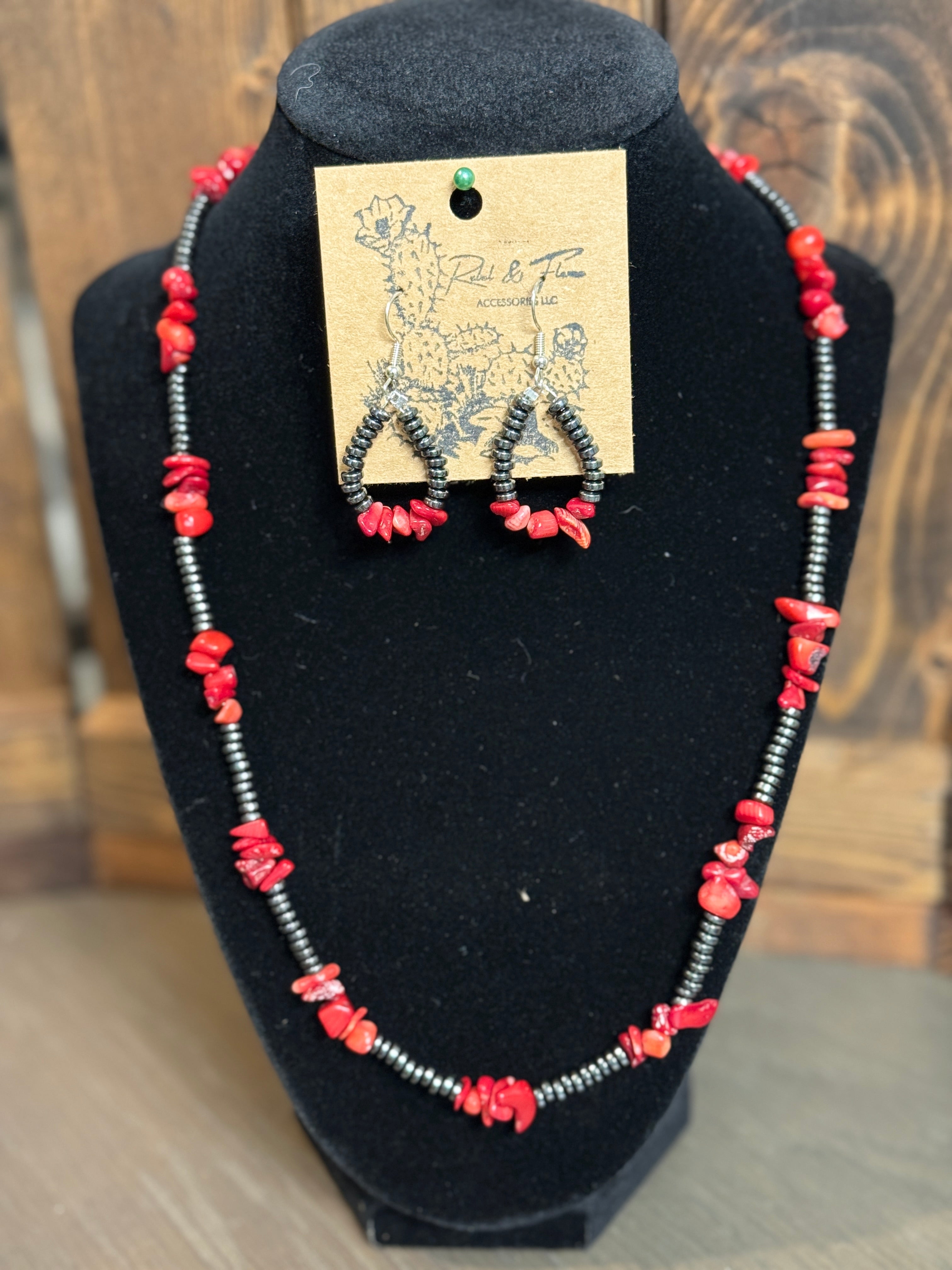 Husker necklace 9