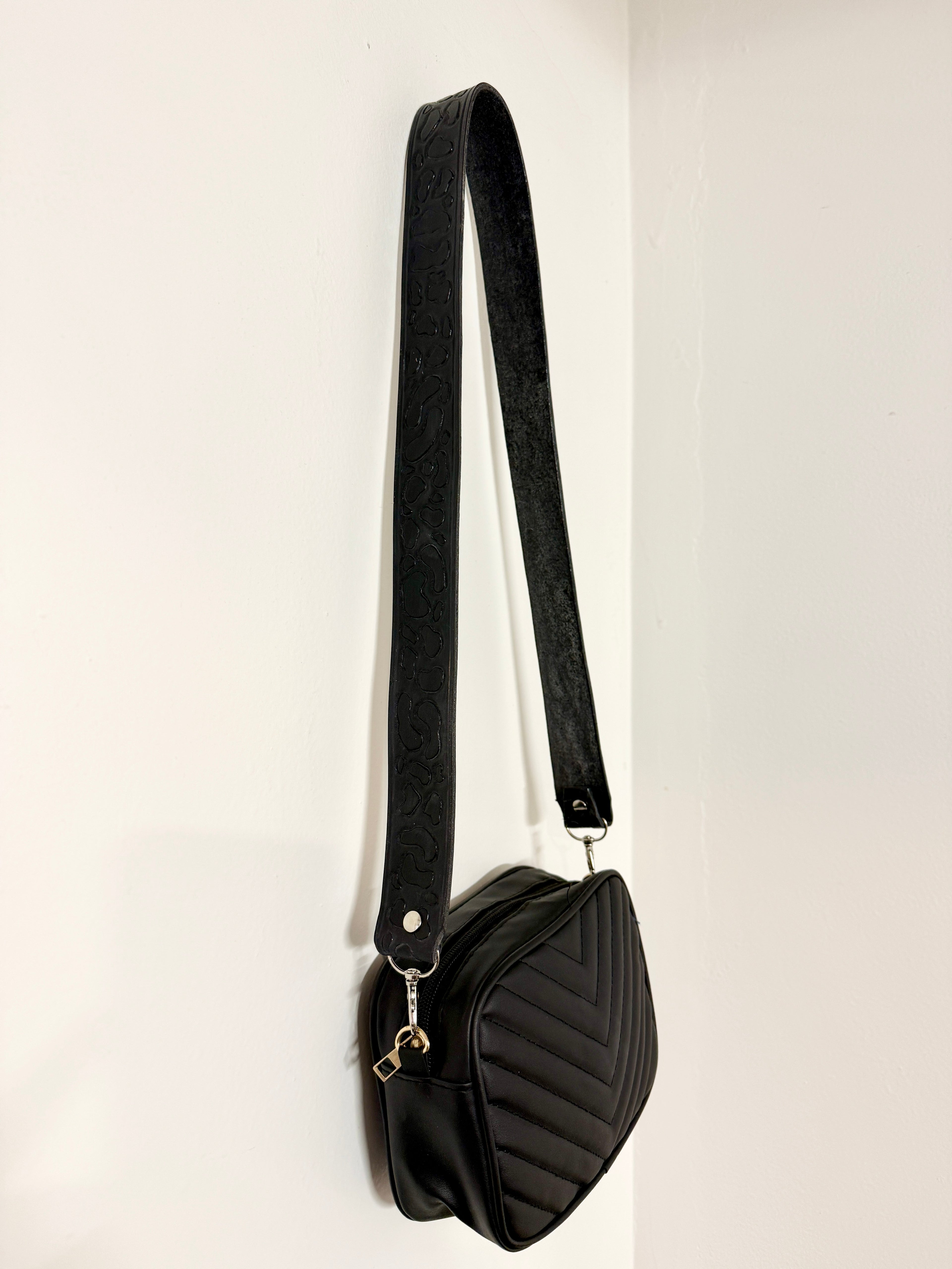 Blacked out cheetah print purse strap