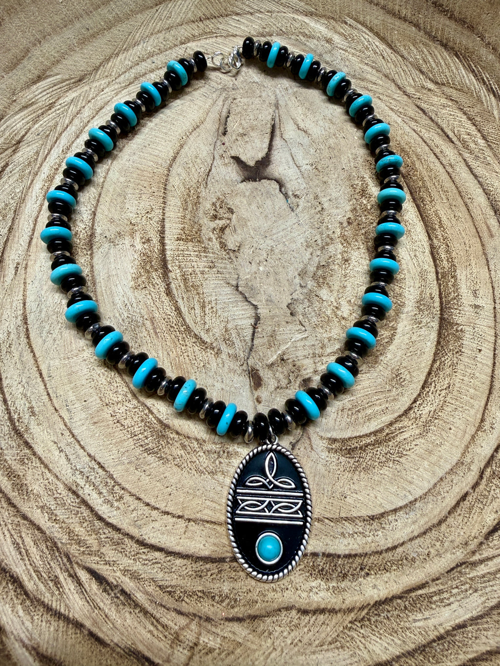 Boot Stitch necklace