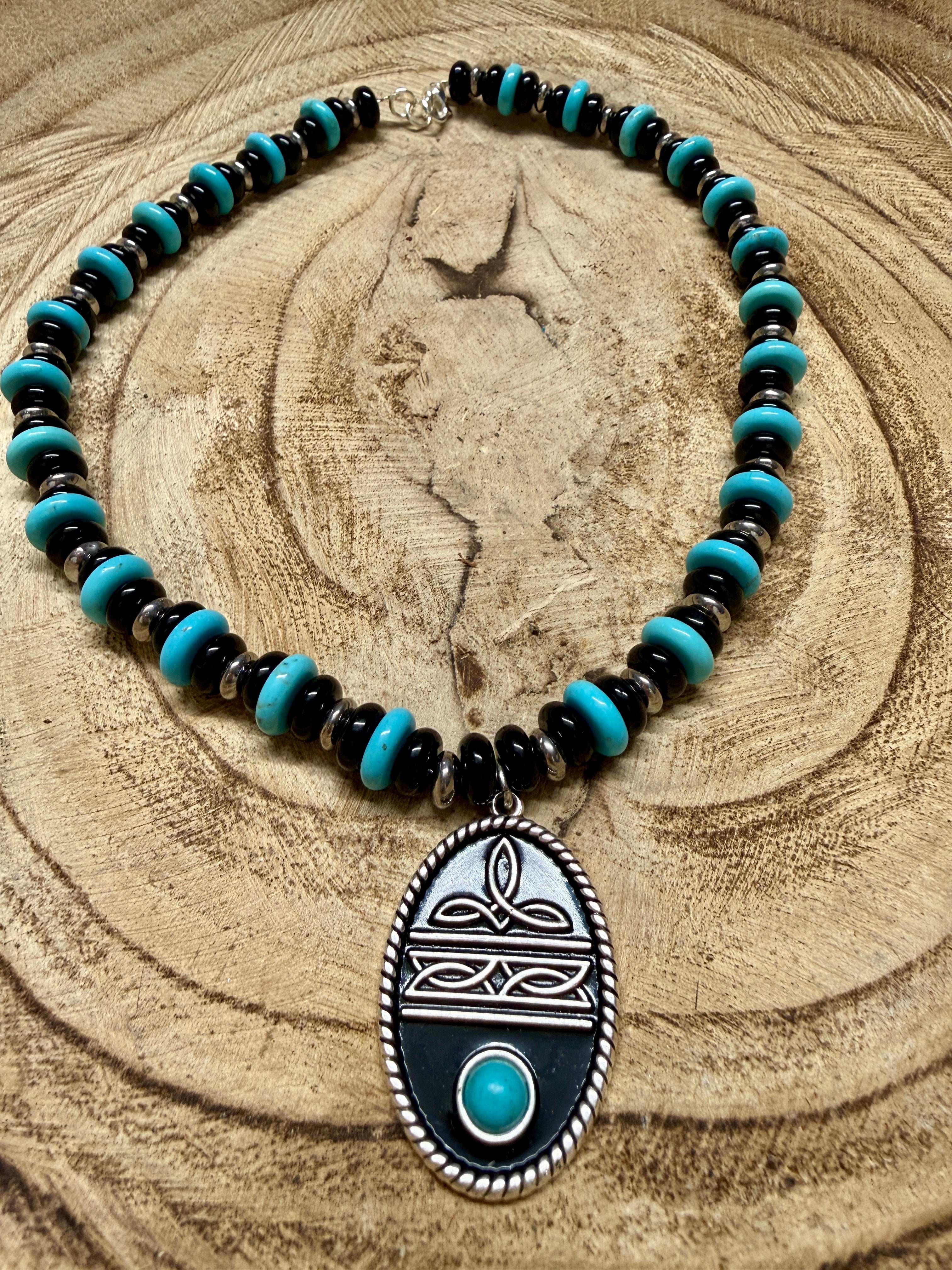 Boot Stitch necklace